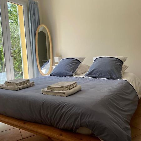 Les Marguerites Bed & Breakfast แวร์ ปองต์ ดู การ์ ภายนอก รูปภาพ
